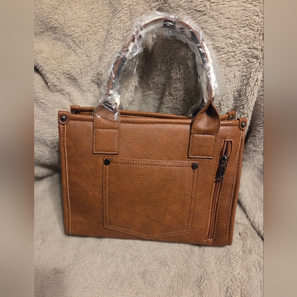 Stylish Black and Brown Women's Handbag, Wrangler Style (Not Authentic Wrangler) - Picture 6 of 7